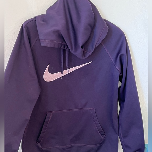 Nike sweatshirt - Picture 2 of 4